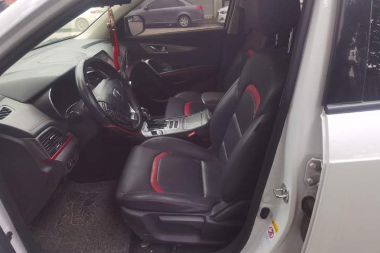 Used CHANGAN CS55 2019 1.5T Automatic Colorful Edition China VI Standard Left Front Seat