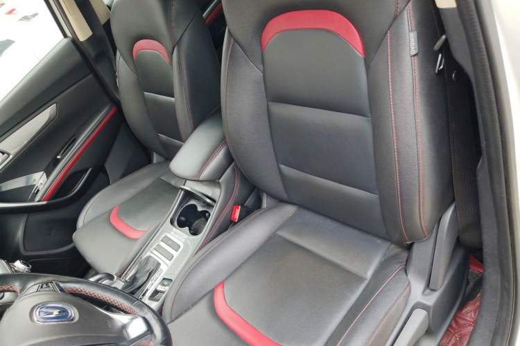 Used CHANGAN CS55 2019 1.5T Automatic Colorful Edition China VI Standard Left Front Seat