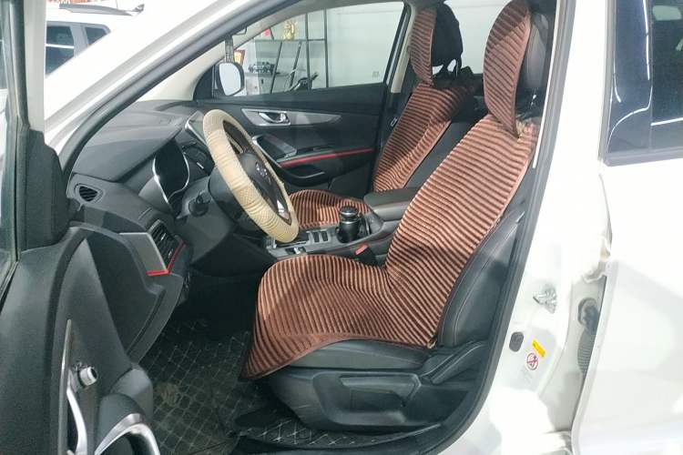 Used CHANGAN CS55 2019 1.5T Automatic Colorful Edition China VI Standard Left Front Seat