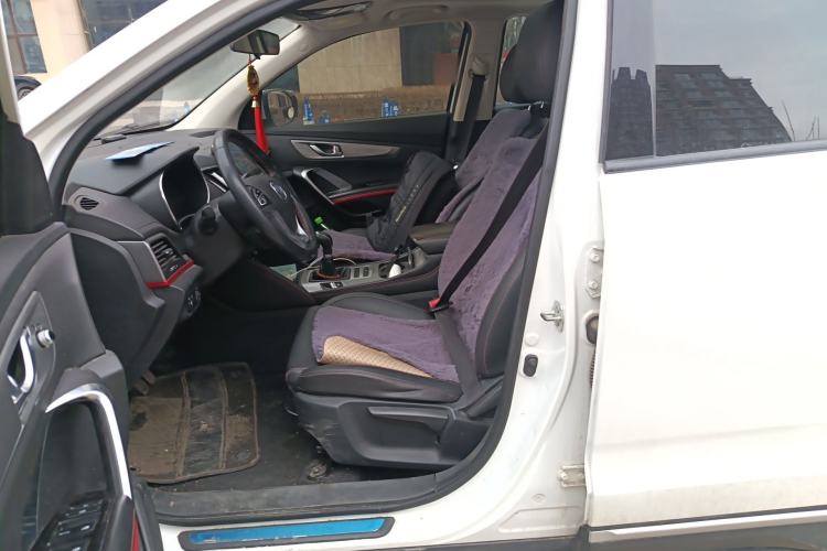 Used CHANGAN CS55 2019 1.5T Manual Colorful Model China VI Standard Left Front Seat