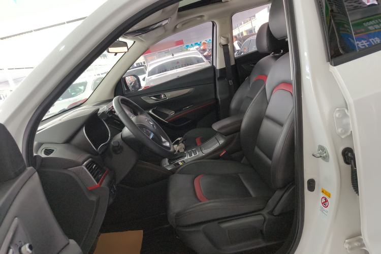 Used CHANGAN CS55 2019 1.5T Automatic Colorful Edition China VI Standard Left Front Seat