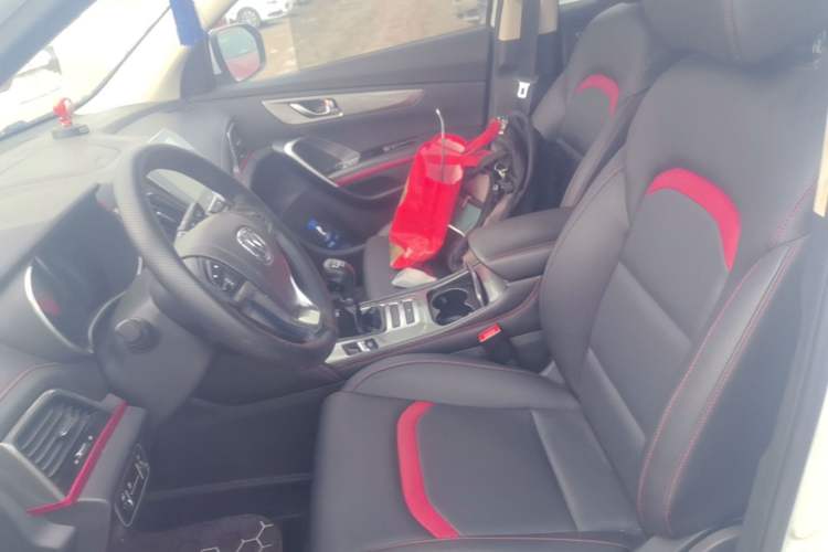 Used CHANGAN CS55 2019 1.5T Manual Colorful Model China VI Standard Left Front Seat