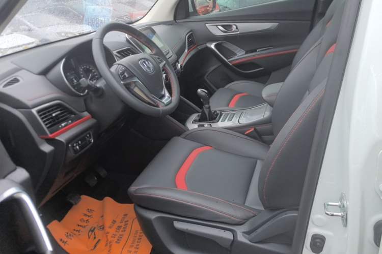 Used CHANGAN CS55 2019 1.5T Manual Colorful Model China VI Standard Left Front Seat