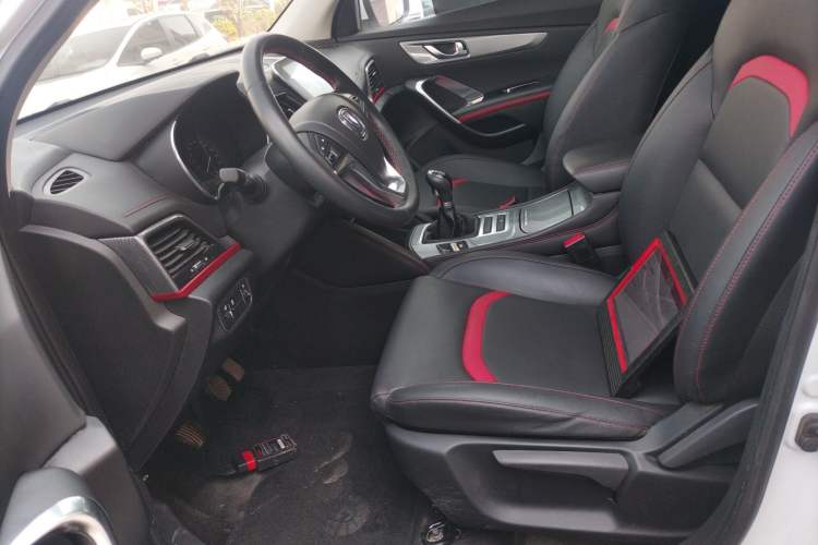 Used CHANGAN CS55 2019 1.5T Manual Colorful Model China VI Standard Left Front Seat