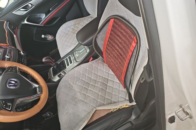 Used CHANGAN CS55 2019 1.5T Manual Colorful Model China VI Standard Left Front Seat