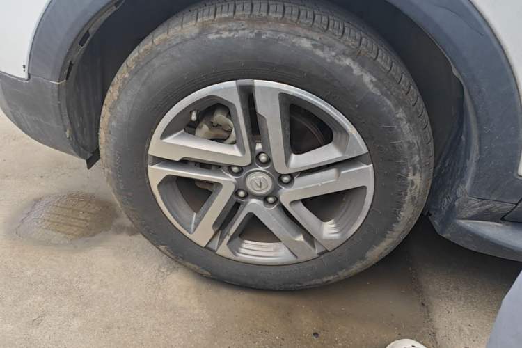 Used CHANGAN CS55 2019 1.5T Automatic Colorful Edition China VI Standard Left Front Wheel Hub