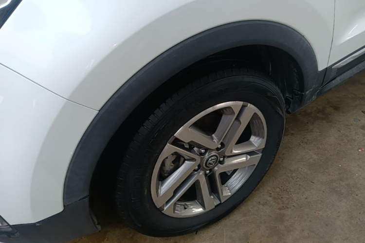 Used CHANGAN CS55 2019 1.5T Automatic Colorful Edition China VI Standard Left Front Wheel Hub