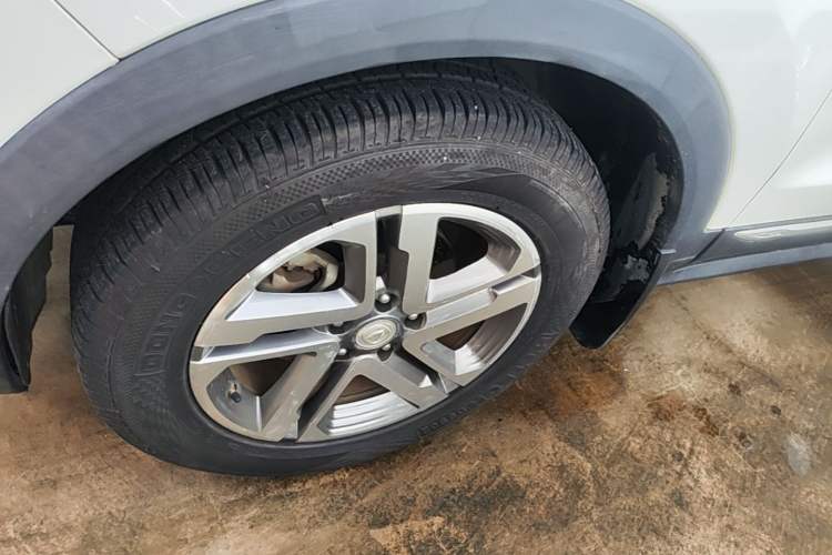 Used CHANGAN CS55 2019 1.5T Automatic Colorful Edition China VI Standard Left Front Wheel Hub