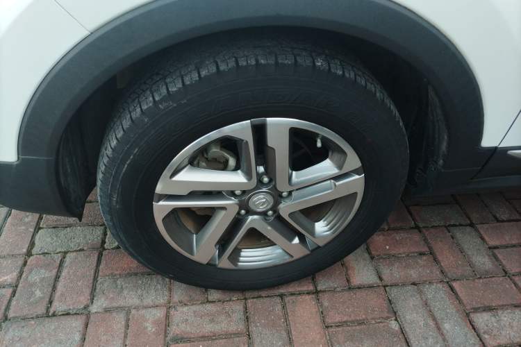 Used CHANGAN CS55 2019 1.5T Manual Colorful Model China VI Standard Left Front Wheel Hub