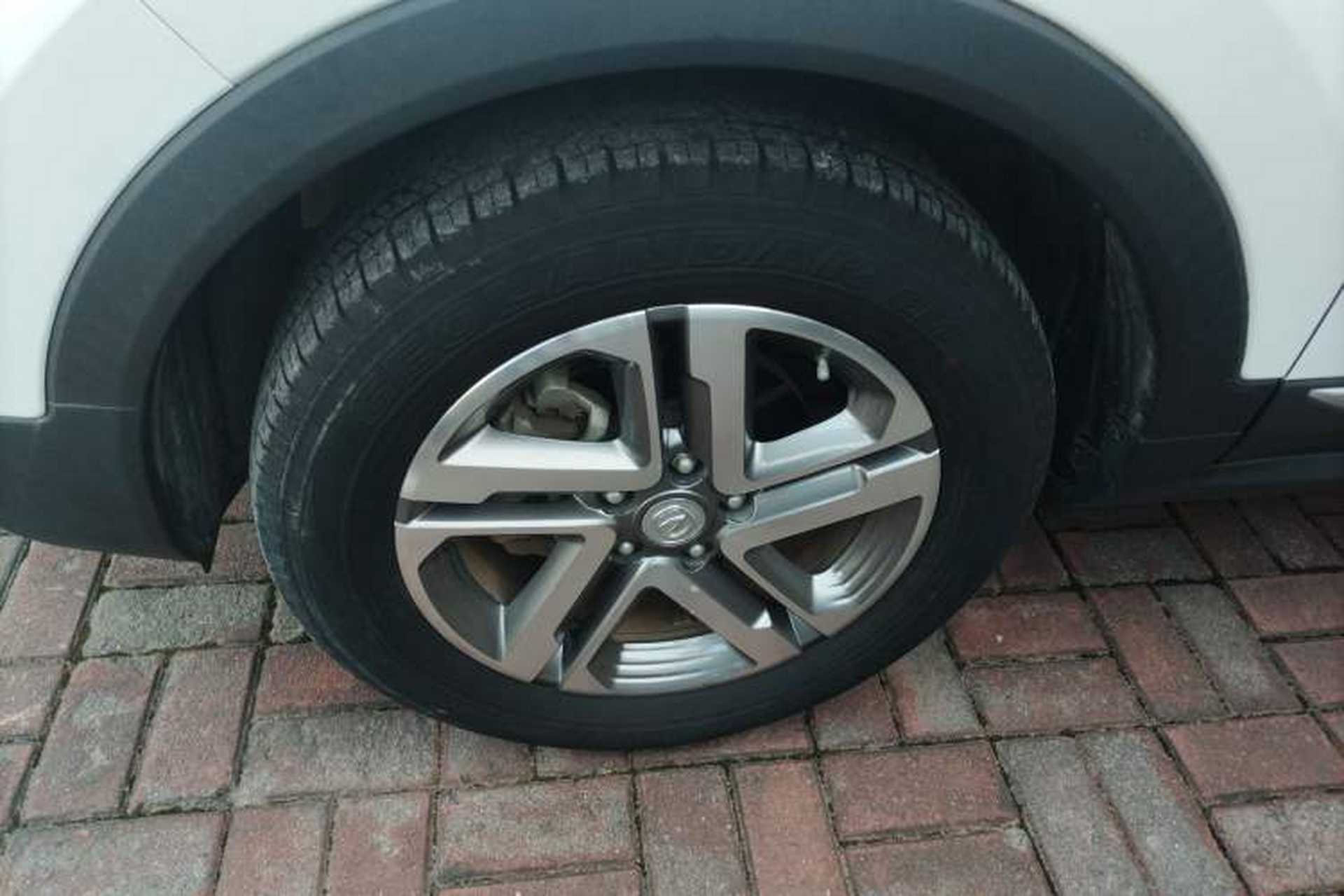 Used CHANGAN CS55 2019 1.5T Manual Colorful Model China VI Standard Left Front Wheel Hub