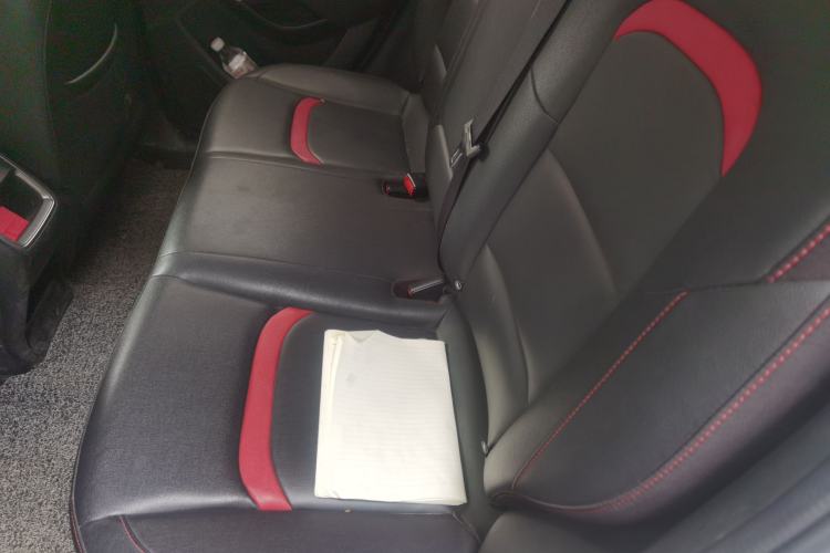 Used CHANGAN CS55 2019 1.5T Automatic Colorful Edition China VI Standard Left Rear Seat