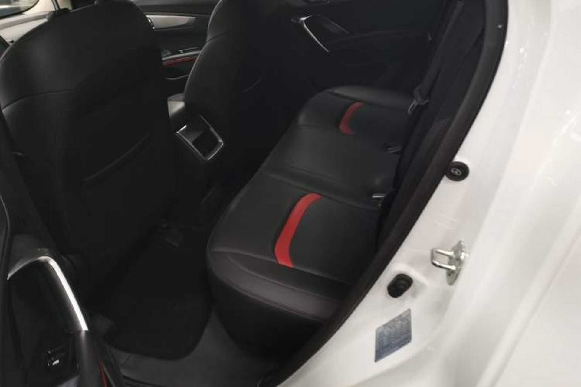 Used CHANGAN CS55 2019 1.5T Automatic Colorful Edition China VI Standard Left Rear Seat