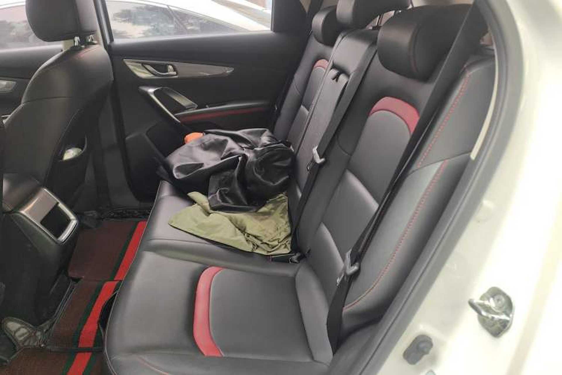 Used CHANGAN CS55 2019 1.5T Manual Colorful Model China VI Standard Left Rear Seat