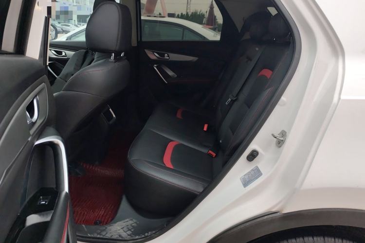 Used CHANGAN CS55 2019 1.5T Manual Colorful Model China VI Standard Left Rear Seat