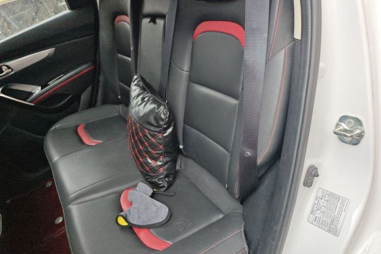 Used CHANGAN CS55 2019 1.5T Automatic Colorful Edition China VI Standard Left Rear Seat