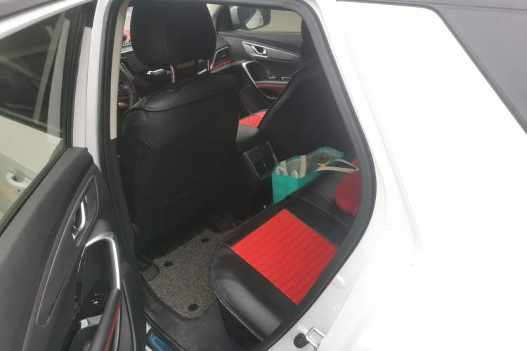 Used CHANGAN CS55 2019 1.5T Manual Xuan Dong Model China VI Standard Left Rear Seat