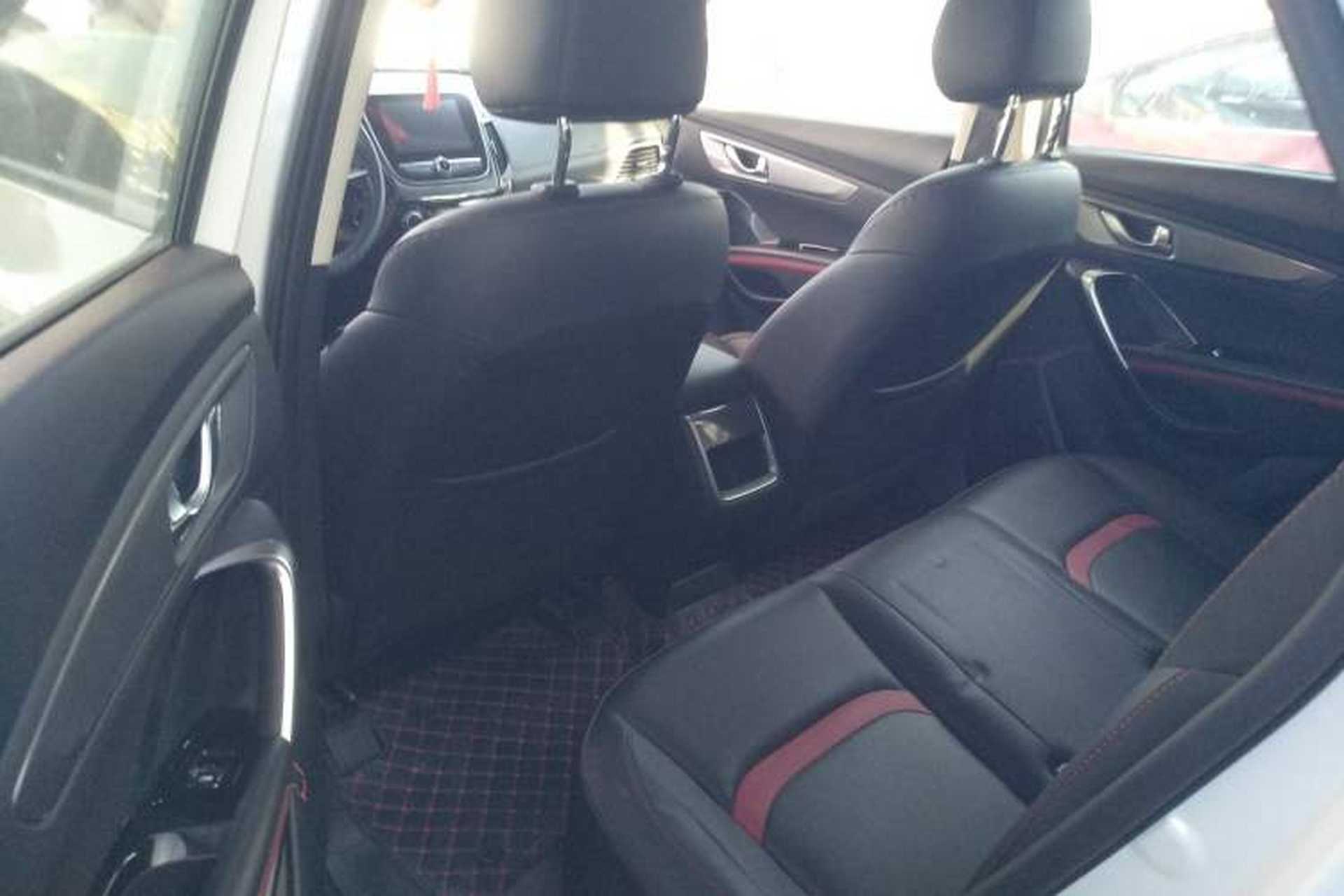 Used CHANGAN CS55 2019 1.5T Automatic Xuan Dong Model China VI Standard Left Rear Seat