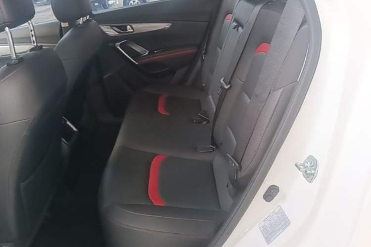 Used CHANGAN CS55 2019 1.5T Automatic Colorful Edition China VI Standard Left Rear Seat