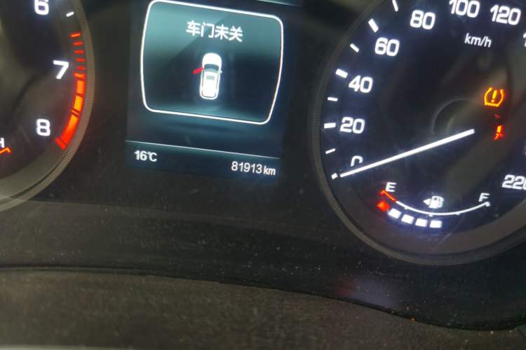 Used CHANGAN CS55 2019 1.5T Automatic Colorful Edition China VI Standard Odometer Close Up