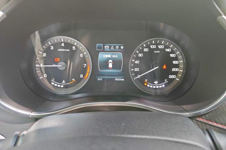 Used CHANGAN CS55 2019 1.5T Manual Colorful Model China VI Standard Odometer Close Up