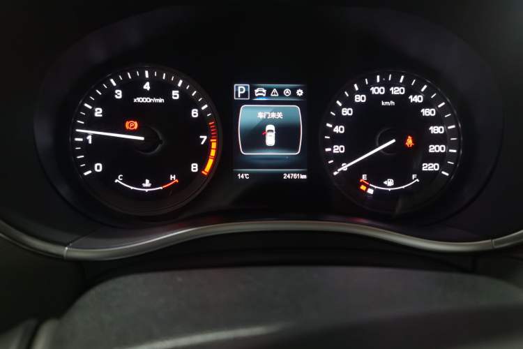 Used CHANGAN CS55 2019 1.5T Automatic Colorful Edition China VI Standard Odometer Close Up