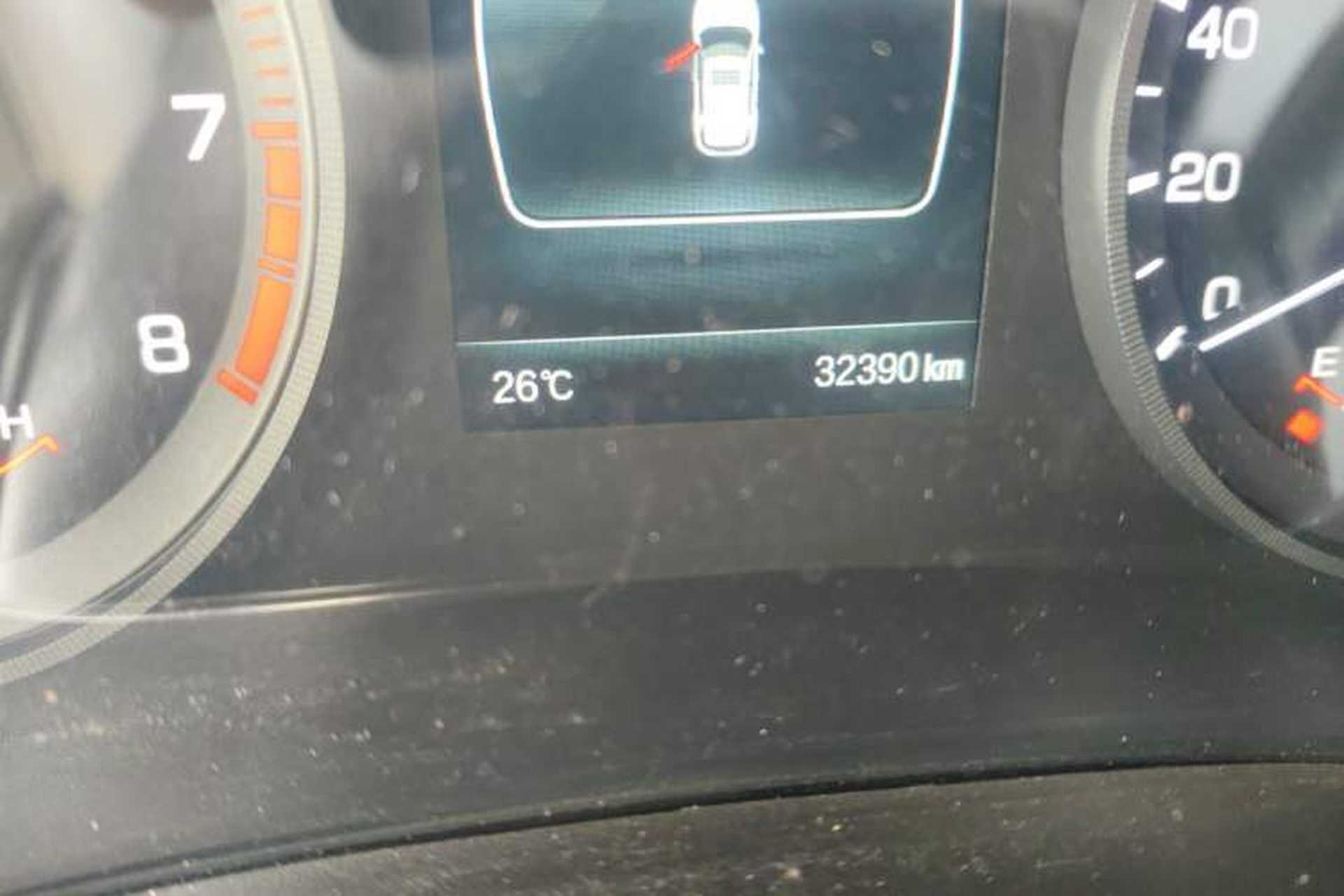 Used CHANGAN CS55 2019 1.5T Automatic Xuan Dong Model China VI Standard Odometer Close Up