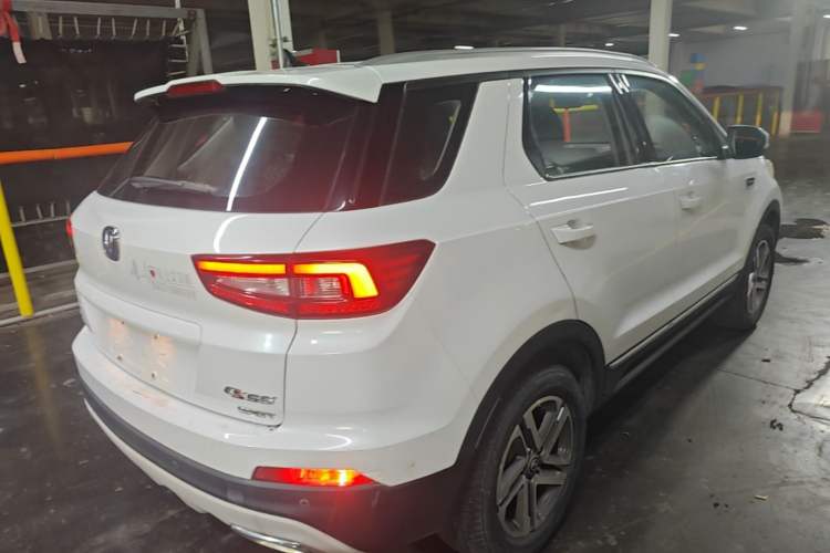 Used CHANGAN CS55 2019 1.5T Manual Colorful Model China VI Standard Rear Right 45 Deg