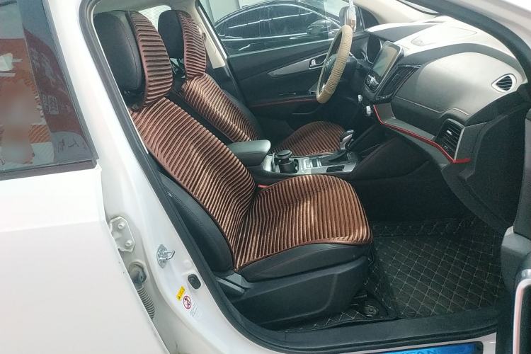 Used CHANGAN CS55 2019 1.5T Automatic Colorful Edition China VI Standard Right Front Seat