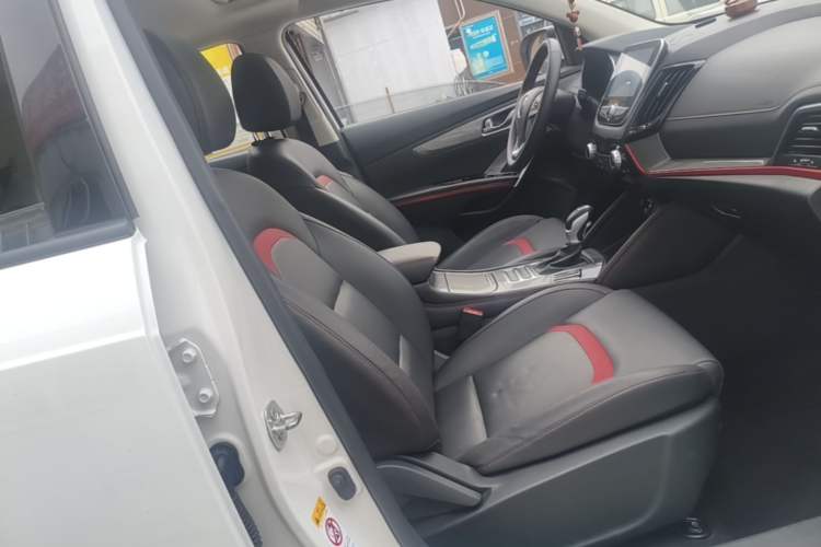 Used CHANGAN CS55 2019 1.5T Automatic Xuan Dong Model China VI Standard Right Front Seat