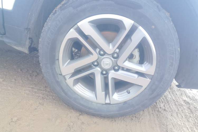Used CHANGAN CS55 2019 1.5T Manual Colorful Model China VI Standard Right Front Wheel Hub