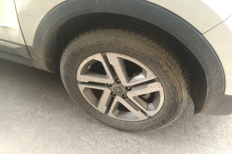 Used CHANGAN CS55 2019 1.5T Automatic Colorful Edition China VI Standard Right Front Wheel Hub