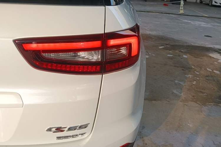Used CHANGAN CS55 2019 1.5T Automatic Colorful Edition China VI Standard Right Rear Taillight