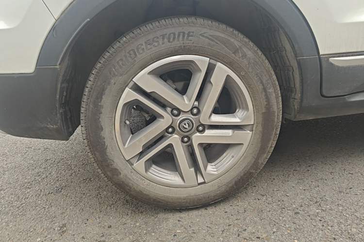Used CHANGAN CS55 2019 1.5T Automatic Xuan Dong Model China VI Standard Right Rear Wheel Hub