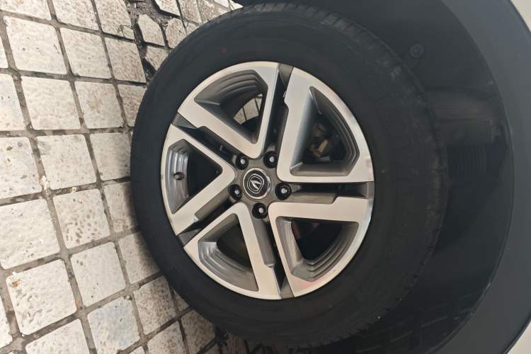Used CHANGAN CS55 2019 1.5T Automatic Xuan Dong Model China VI Standard Right Rear Wheel Hub