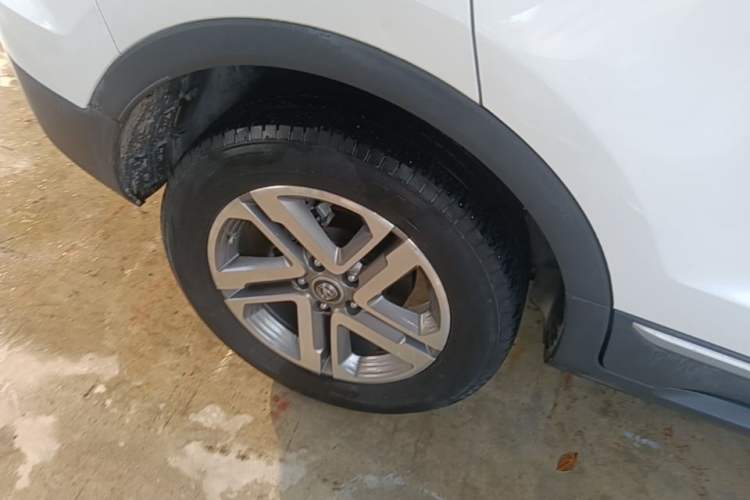 Used CHANGAN CS55 2019 1.5T Automatic Colorful Edition China VI Standard Right Rear Wheel Hub