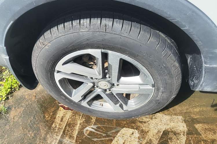 Used CHANGAN CS55 2019 1.5T Automatic Colorful Edition China VI Standard Right Rear Wheel Hub