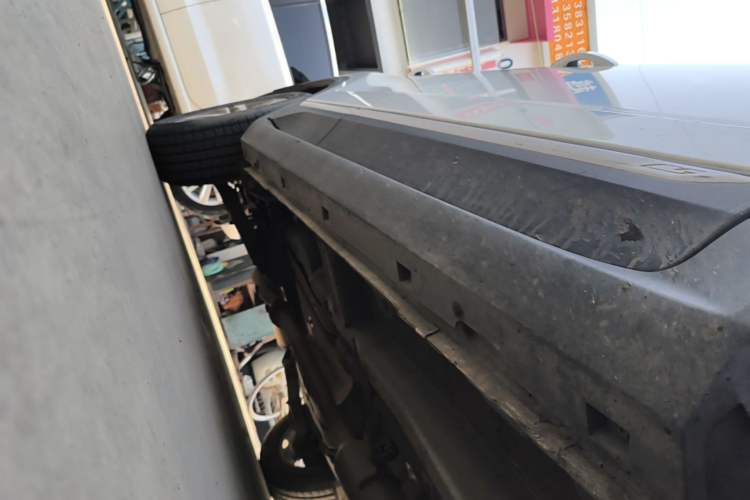 Used CHANGAN CS55 2019 1.5T Manual Colorful Model China VI Standard Right Side Sill