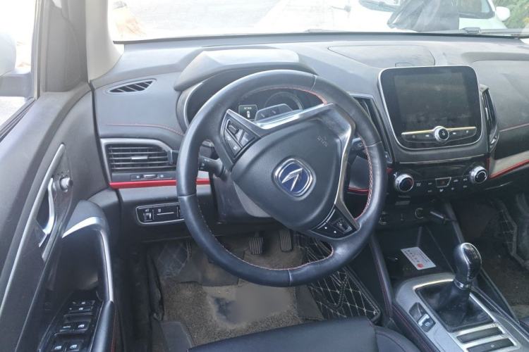 Used CHANGAN CS55 2019 1.5T Manual Colorful Model China VI Standard Steering Wheel