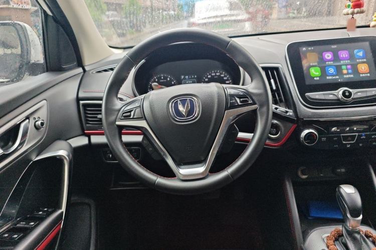 Used CHANGAN CS55 2019 1.5T Automatic Colorful Edition China VI Standard Steering Wheel