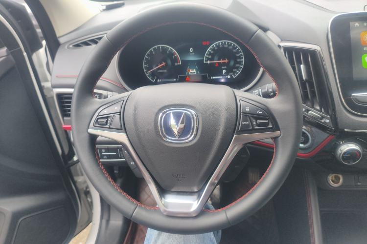 Used CHANGAN CS55 2019 1.5T Automatic Colorful Edition China VI Standard Steering Wheel