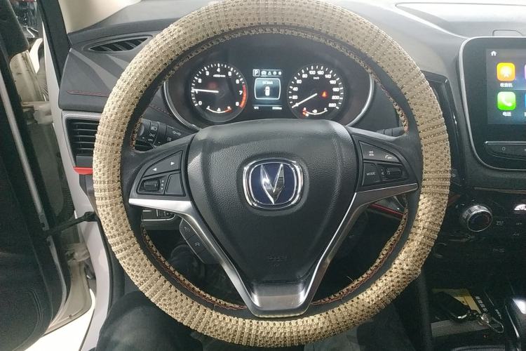 Used CHANGAN CS55 2019 1.5T Automatic Colorful Edition China VI Standard Steering Wheel