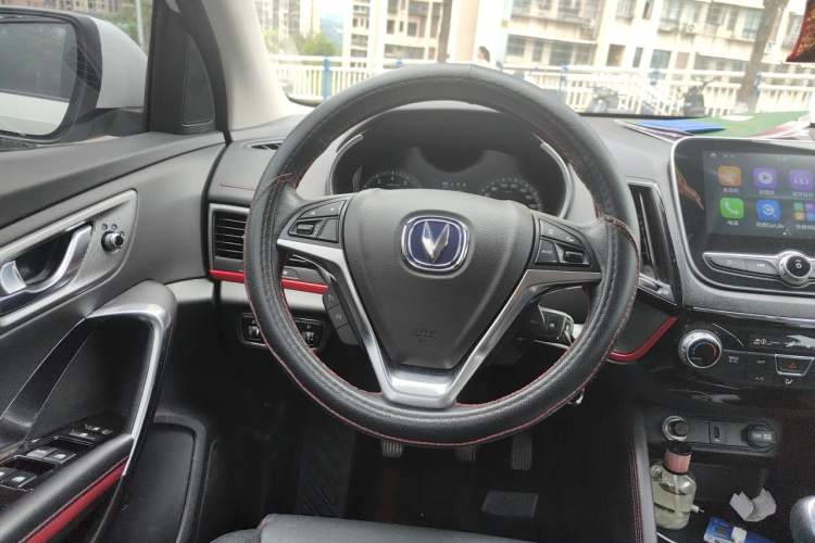 Used CHANGAN CS55 2019 1.5T Manual Colorful Model China VI Standard Steering Wheel