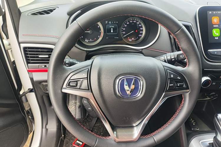 Used CHANGAN CS55 2019 1.5T Automatic Colorful Edition China VI Standard Steering Wheel