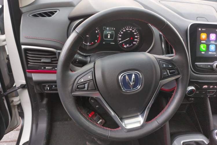 Used CHANGAN CS55 2019 1.5T Manual Colorful Model China VI Standard Steering Wheel