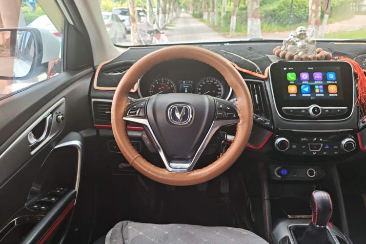 Used CHANGAN CS55 2019 1.5T Manual Colorful Model China VI Standard Steering Wheel