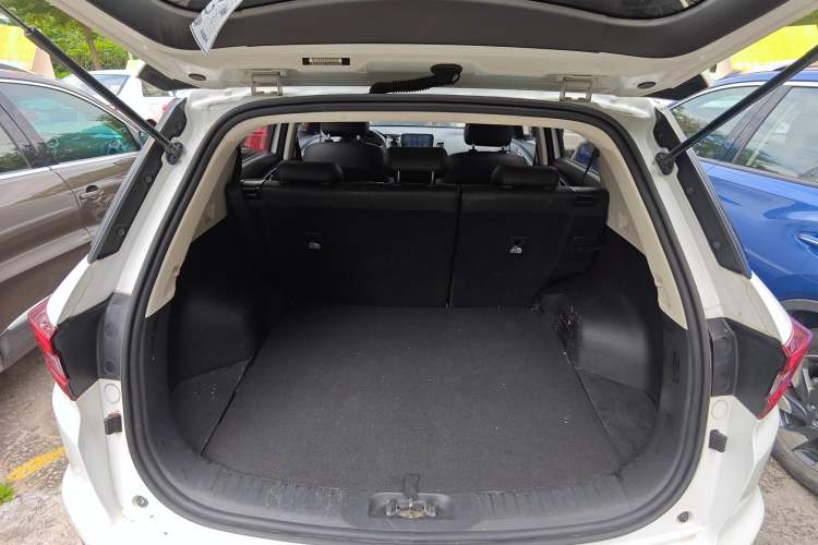 Used CHANGAN CS55 2019 1.5T Automatic Colorful Edition China VI Standard Trunk