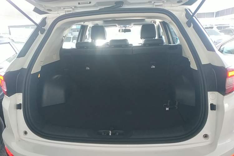 Used CHANGAN CS55 2019 1.5T Automatic Xuan Dong Model China VI Standard Trunk