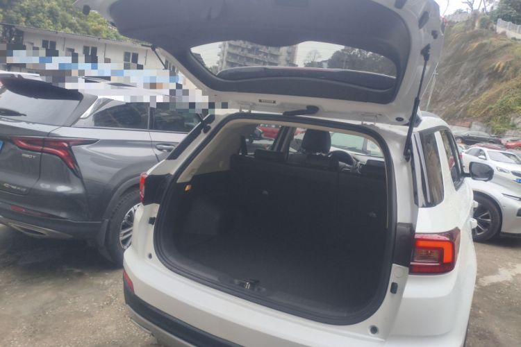 Used CHANGAN CS55 2019 1.5T Automatic Colorful Edition China VI Standard Trunk