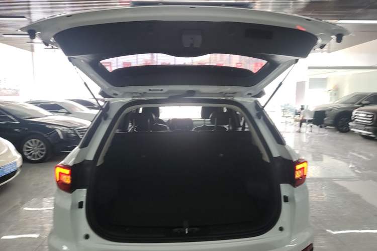 Used CHANGAN CS55 2019 1.5T Automatic Xuan Dong Model China VI Standard Trunk