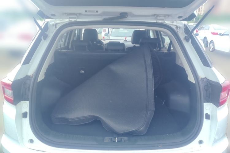 Used CHANGAN CS55 2019 1.5T Manual Colorful Model China VI Standard Trunk